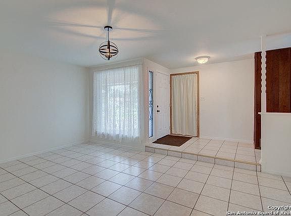 2nd image of 4122 Stathmore Dr