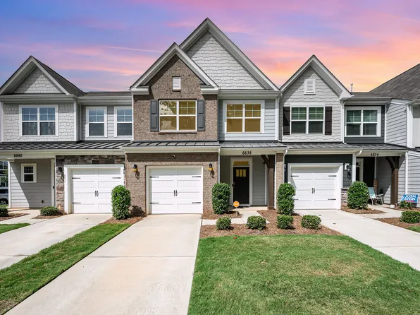 6838 Harris Bay Rd, Charlotte, NC 28269