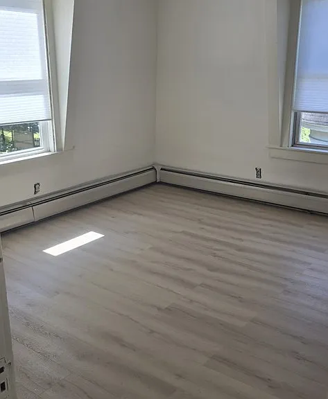10 Hubbard St #5 — Photo 3