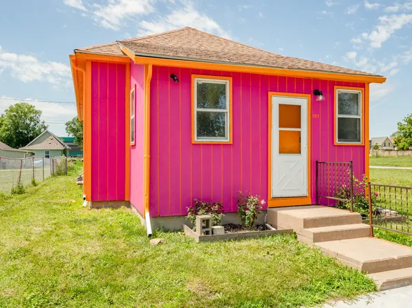 924 M St SW, Cedar Rapids, IA 52404
