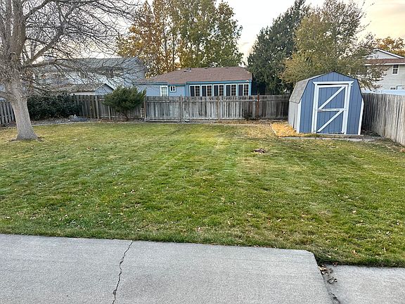 5th image of 2136 S Belair Dr