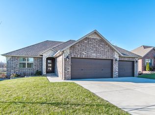 2099 N Citation Ave, Springfield, MO 65802
