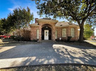 1118 Spring Creek Ln, Lewisville, TX 75067