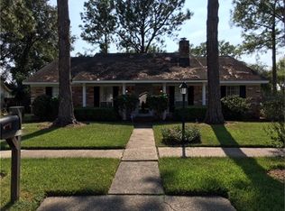 9735 S Hanworth Dr, Houston, TX 77031
