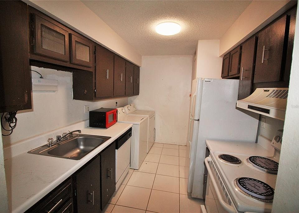 1st image of 520 Orange Dr APT 12