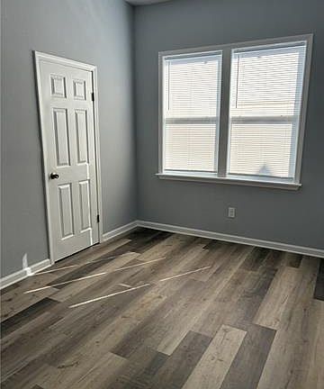 4th image of 1443 Pauline St
