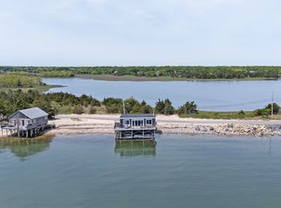 221 Gerard Dr, East Hampton, NY 11937