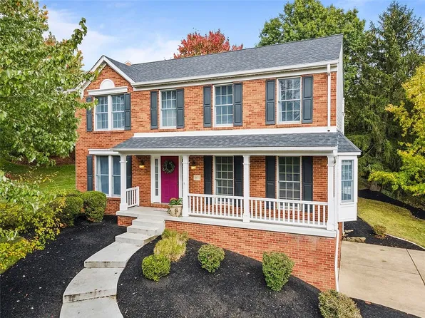 1621 Country Club Dr, Pittsburgh, PA 15237