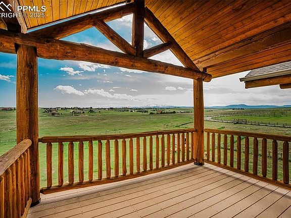 3rd image of 15958 Shadow Mountain Ranch Rd