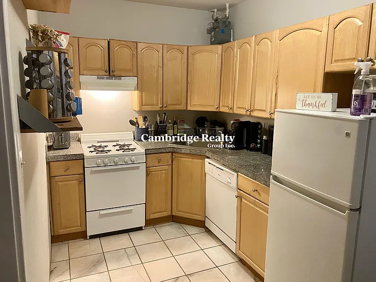 110 Brainerd Rd #15T — Photo 2