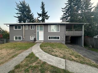 3017 S 151st St, Seattle, WA 98188