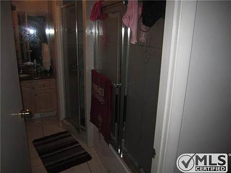 3rd image of 5965 Lincoln Cir W
