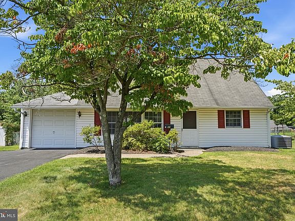 2nd image of 37 Trellis Rd