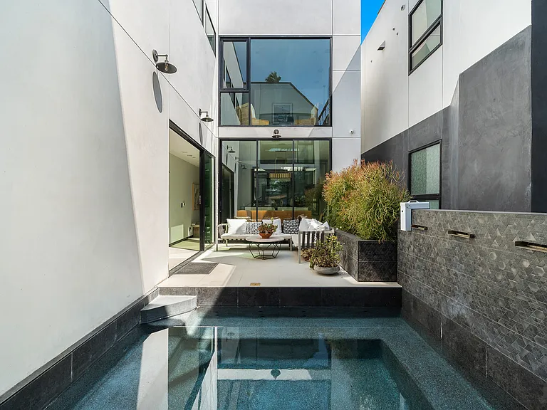 838 California Ave — Photo 47