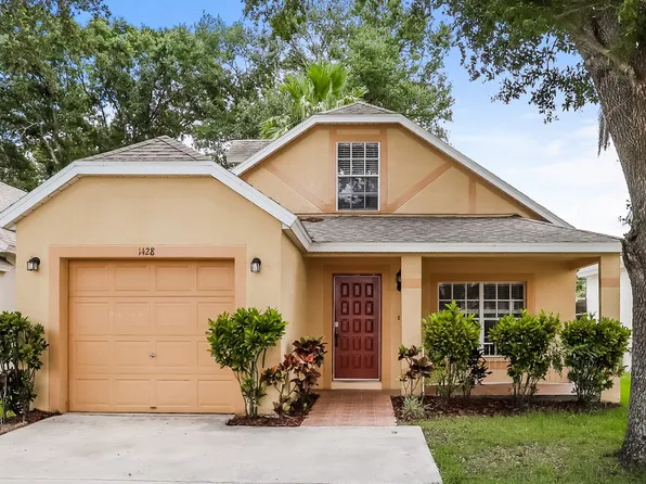 1428 Dew Bloom Rd, Valrico, FL 33594