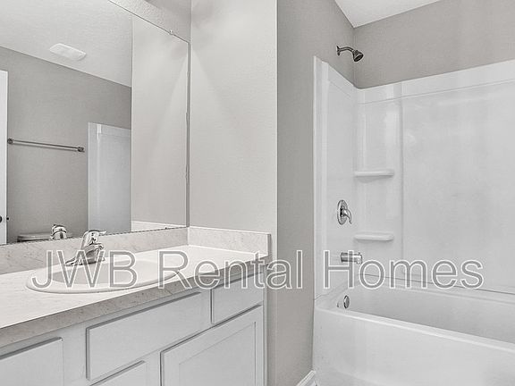 5th image of 540 Running Woods St