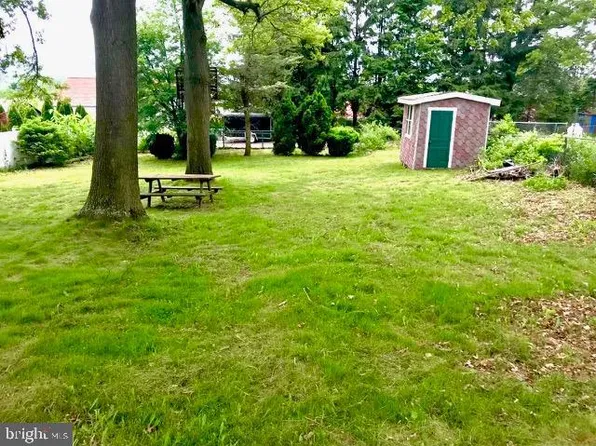 S Wylam St, Frackville, PA 17931