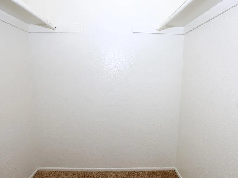 2944 Frontera St — Photo 40