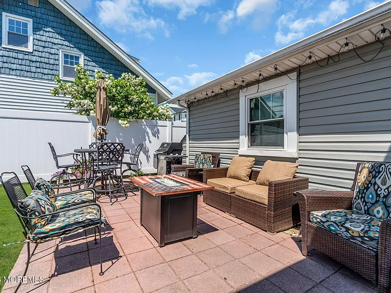 319 Arnold Ave — Photo 24