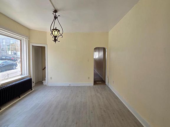 5th image of 1135 Cotton St
