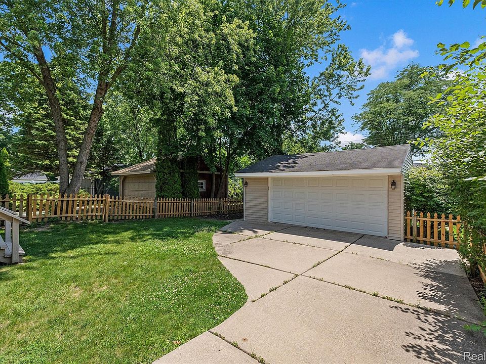 16249 Birwood Ave, photo 27