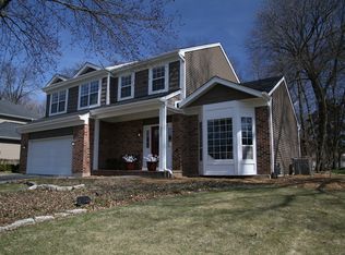 921 Plymouth Ct, Algonquin, IL