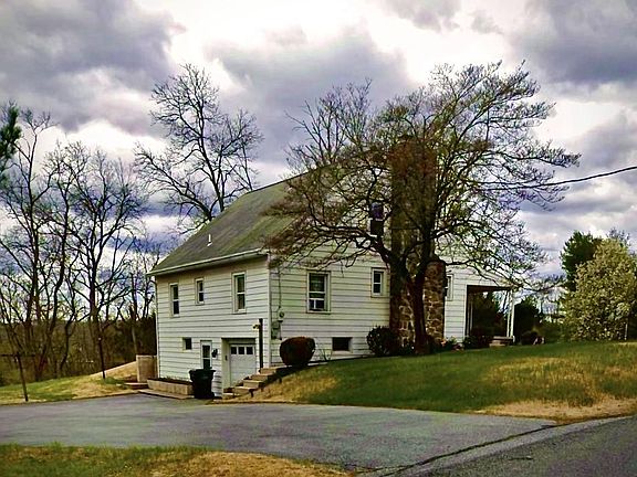 2nd image of 257 Valley Rd