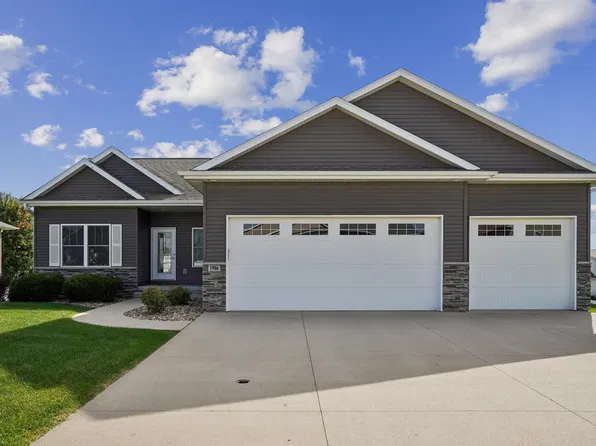 1916 Vera Way, Cedar Falls, IA 50613