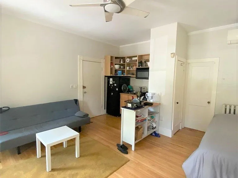 25 Highland Ave #1F — Photo 1
