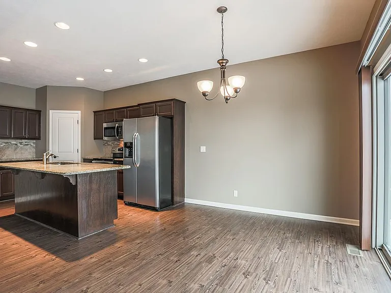 17020 Cypress St — Photo 14