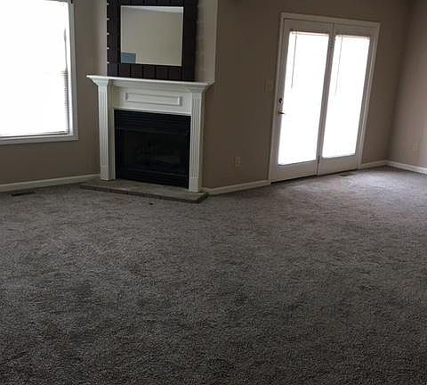 4th image of 626 Big Bear Ln #626