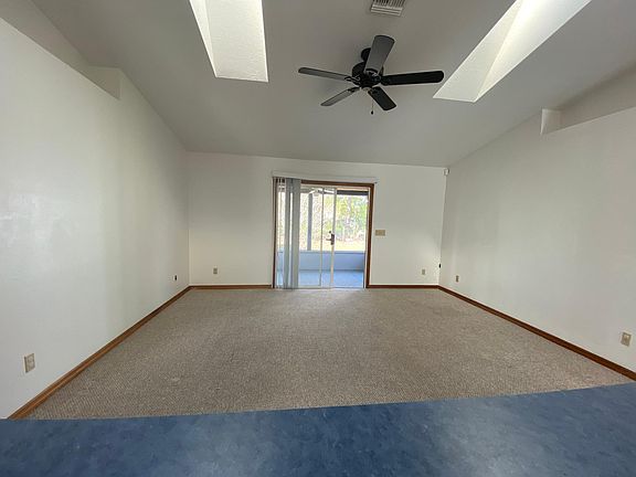4th image of 3196 Newhope Dr