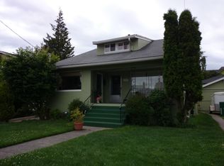 7311 32nd Ave NW, Seattle, WA 98117