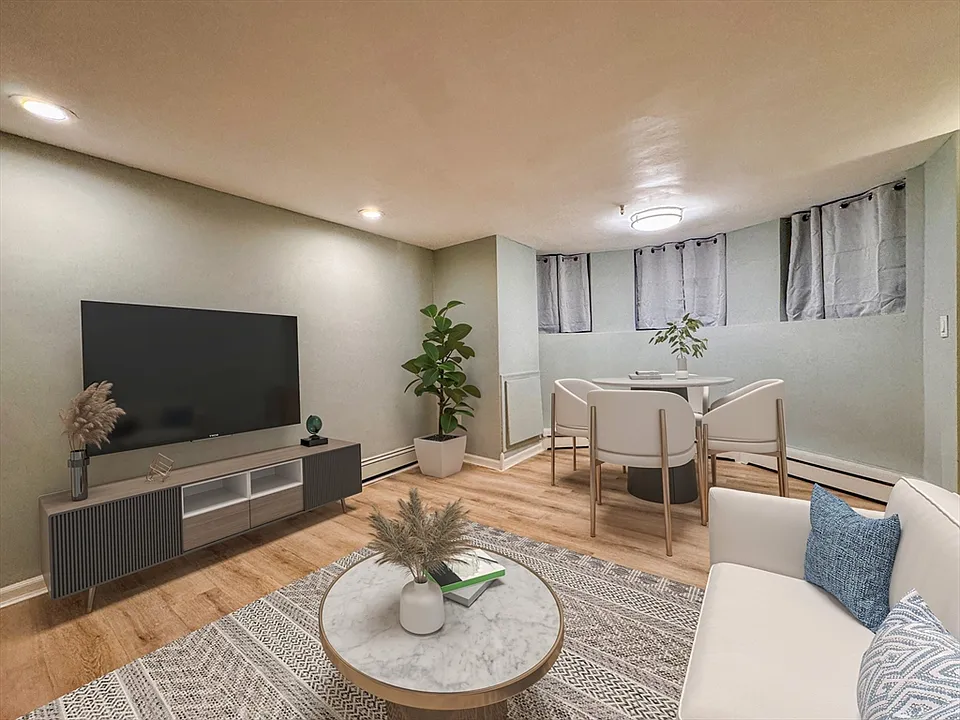 511 Beacon St #3