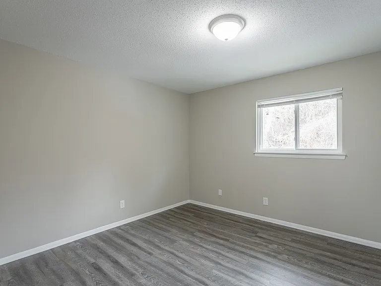 113 Goodson Ave — Photo 16