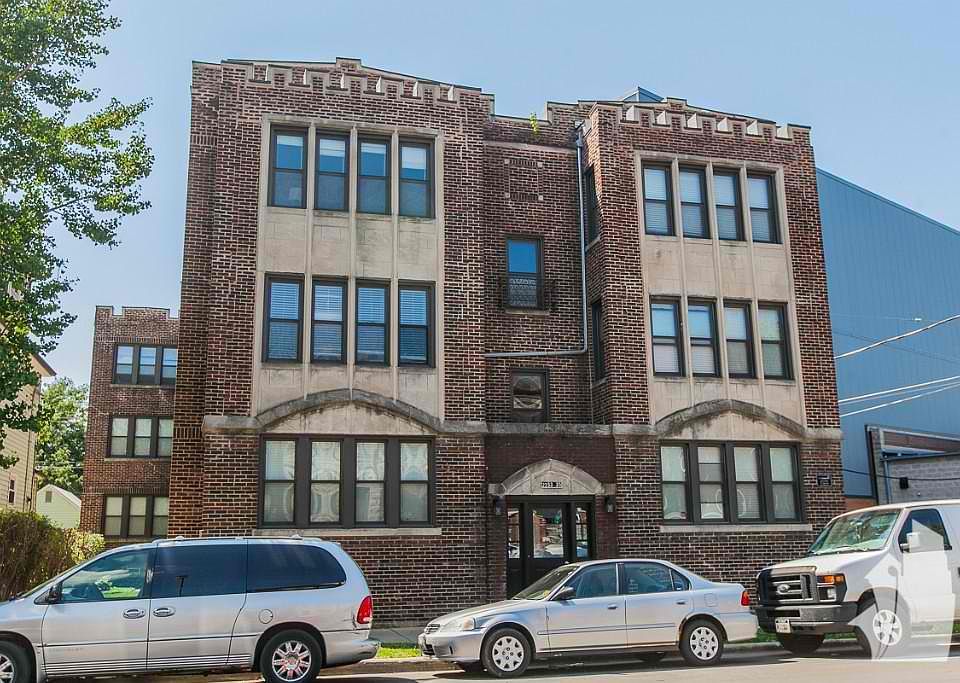 1st image of 2229 W Wilson Ave #2A