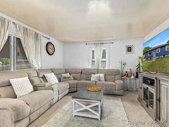 4th image of 3547 Collingwood Ave SW