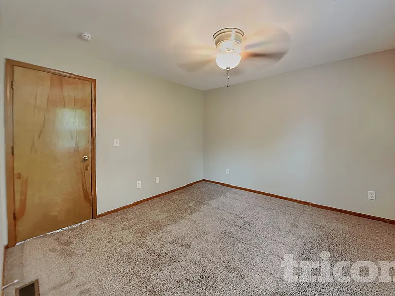 14661 W 142nd Ct — Photo 11