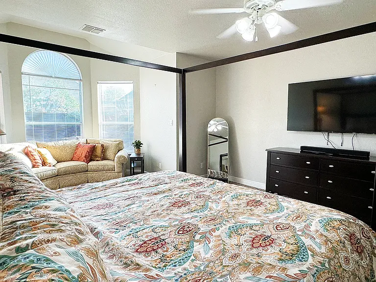 14587 Kelmscot Dr — Photo 30
