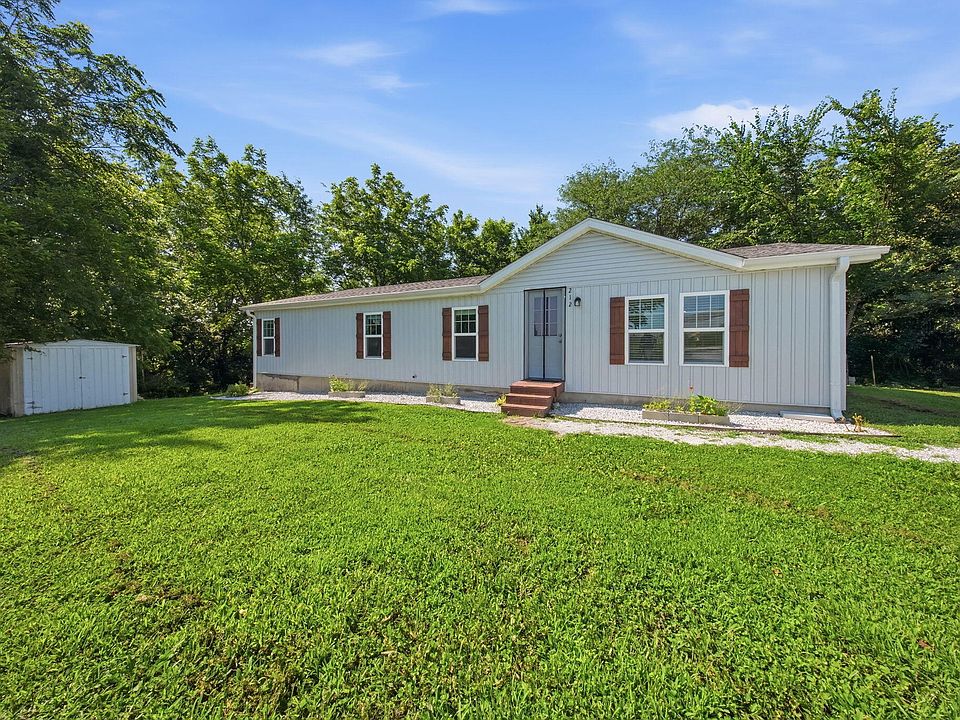 1st image of 212 Primrose Lane