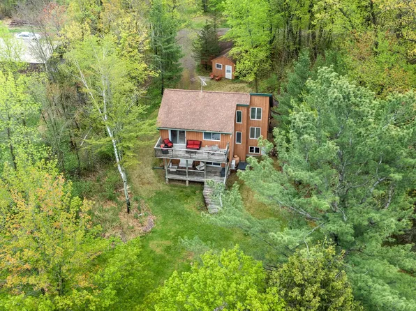 2225 Sunnyside Ln, Luck, WI 54853