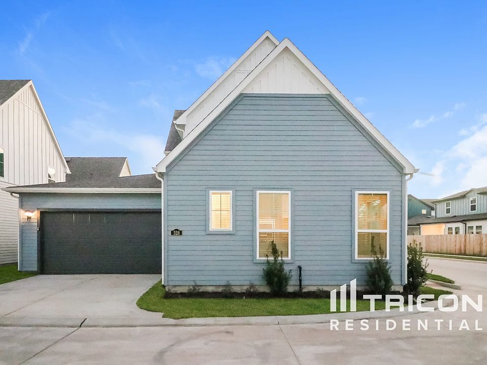 1st image of 9835 Willow Creek Commerce Dr #528