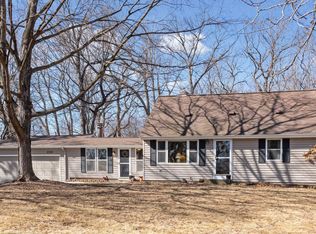 4135 Glacier Ln N, Plymouth, MN 55446