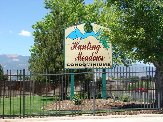 4307 Hunting Meadows Cir — Photo 2
