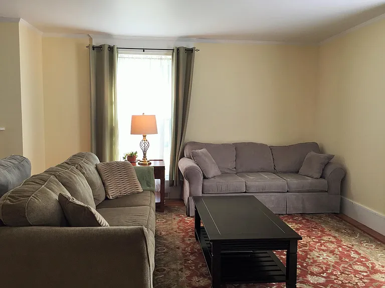 14 S Chestnut St — Photo 8