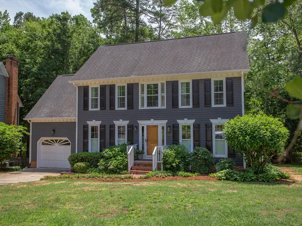 1832 Chedworth Ct, Chapel Hill, NC 27517
