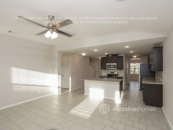 3rd image of 8908 Ironwood Hl