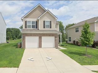 2352 Shadow Ct, Columbus, IN 47201