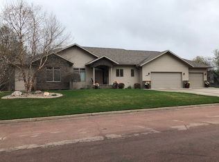 1800 Riverview Dr, Huron, SD 57350