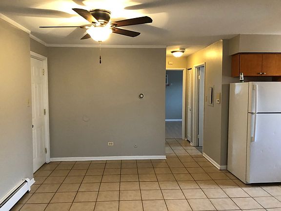 3rd image of 2001 Narcissus Ave APT 3W